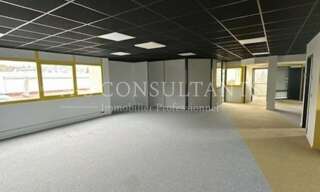 Bureau  184 m² à louer à Annecy (74960)