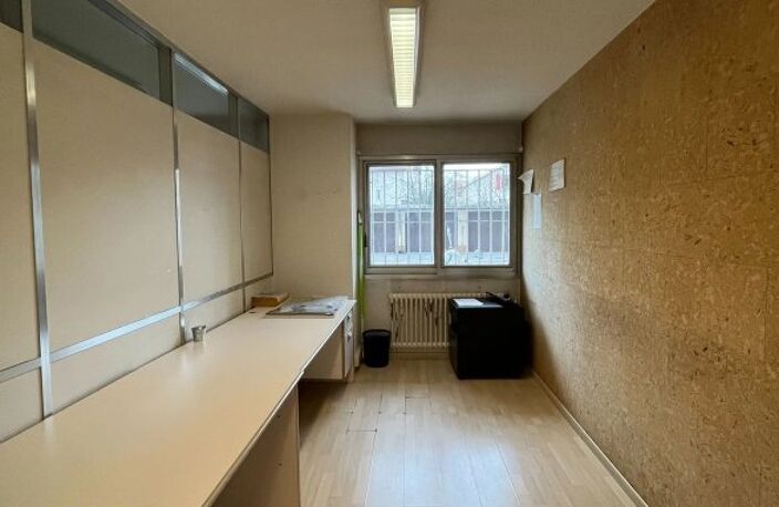 Local commercial — photo 4