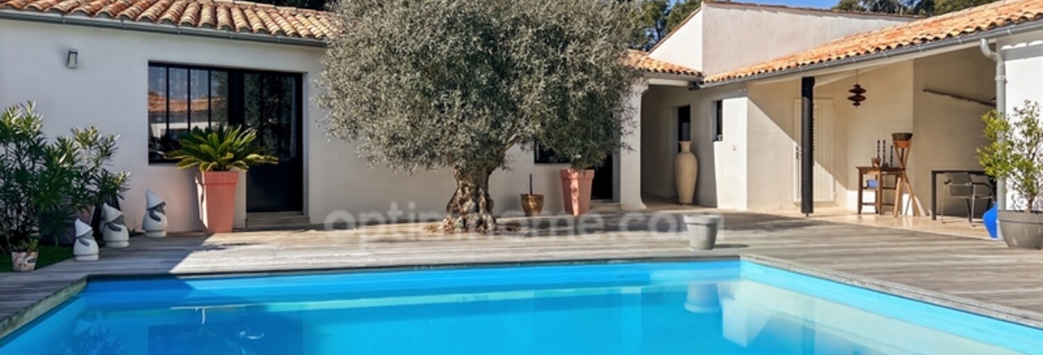 Maison 8 Pièces 226 m² à vendre à Rivedoux-Plage (17940)