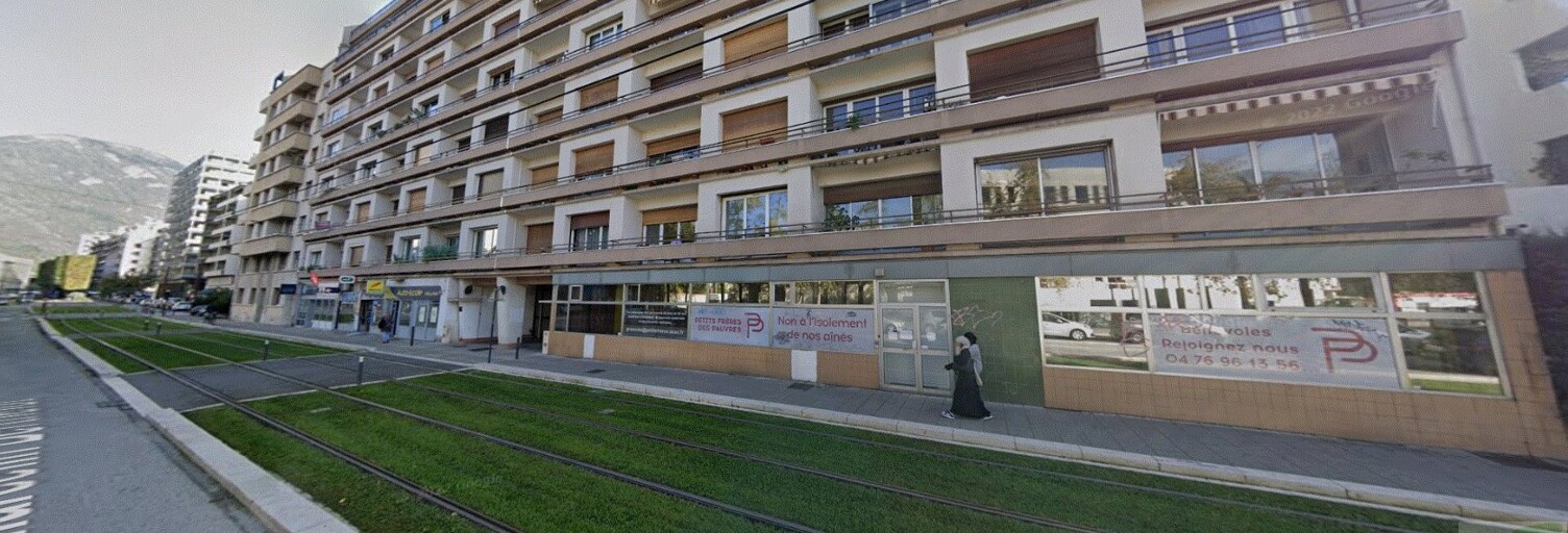 Commerce  193 m² à louer à Grenoble (38000)