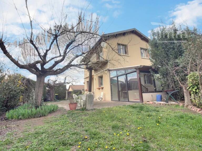 Le Péage de Roussillon - Maison familiale à 2 pas de la gare — photo 1