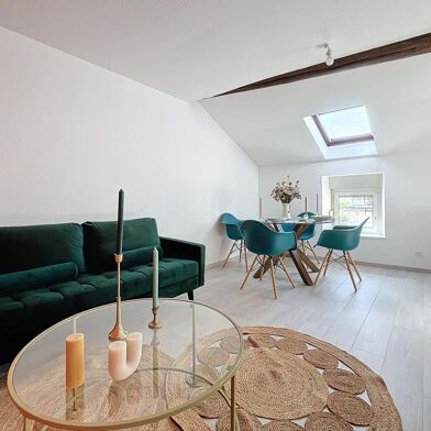 Appartement 3 pièces 725 €