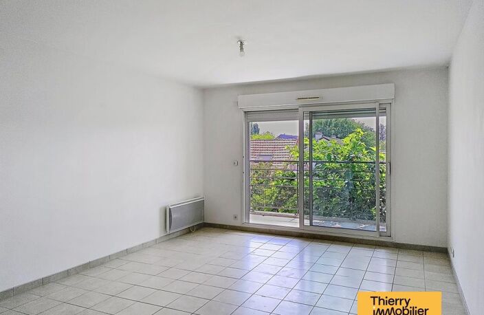 T3 SPACIEUX AVEC BALCON - BOUT DES PAVÉS — photo 2