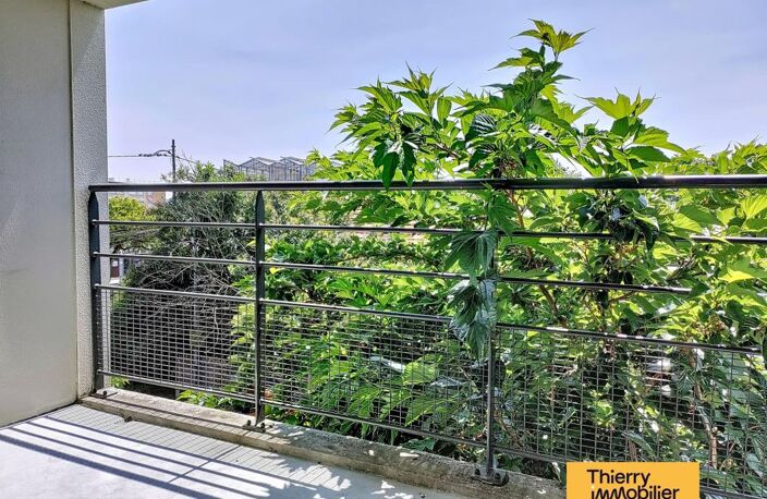 T3 SPACIEUX AVEC BALCON - BOUT DES PAVÉS — photo 4
