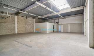 Local industriel  385 m² à louer à Lognes (77185)