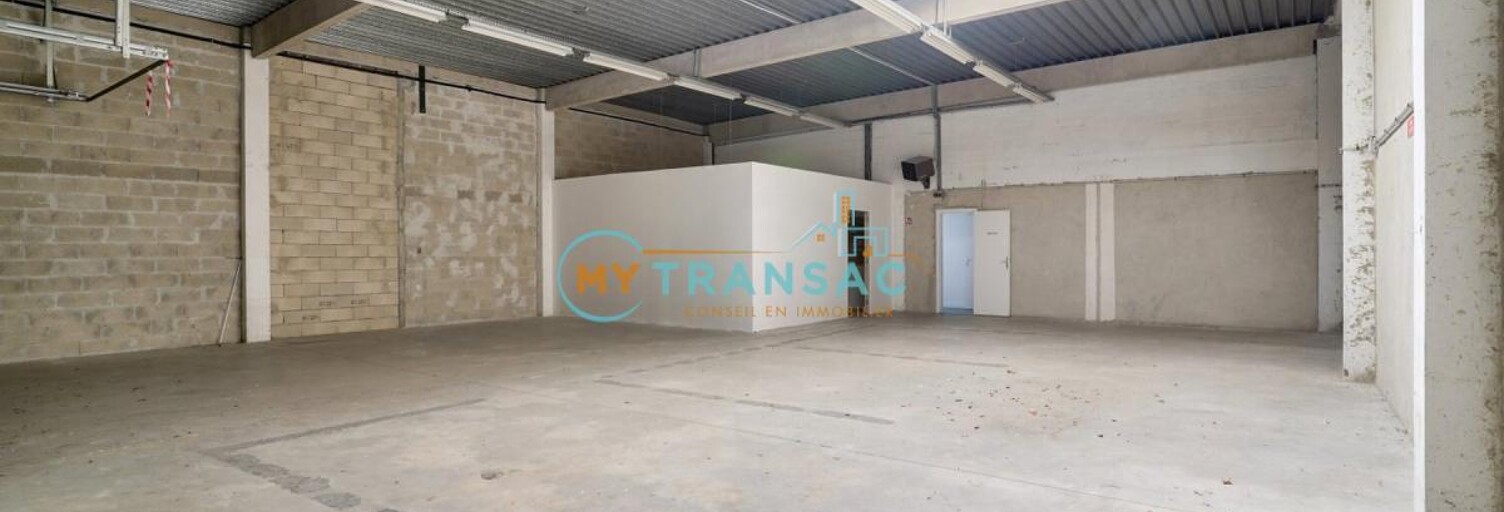 Local industriel  385 m² à louer à Lognes (77185)