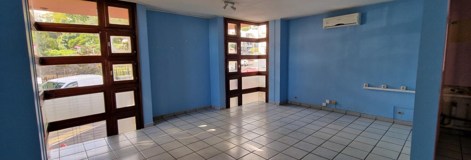 Bureau  106 m² à louer à Saint-Paul (97460)
