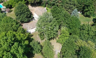 Maison 8 Pièces 300 m² à vendre à L'Isle-sur-la-Sorgue (84800)
