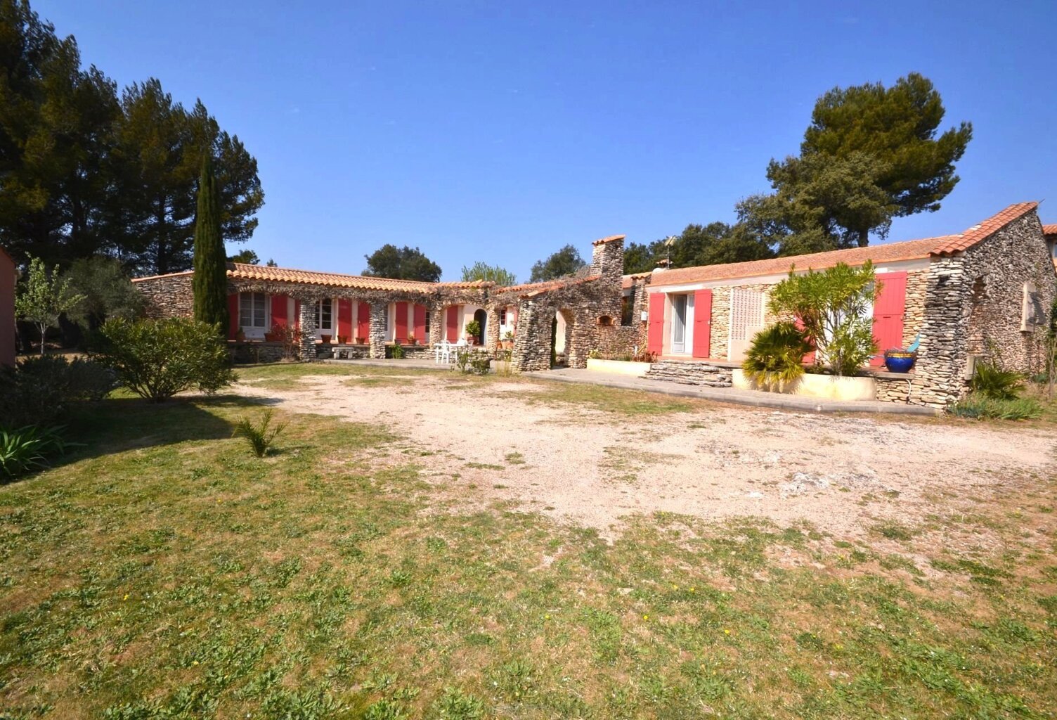 Maison de total plain pied — photo 1