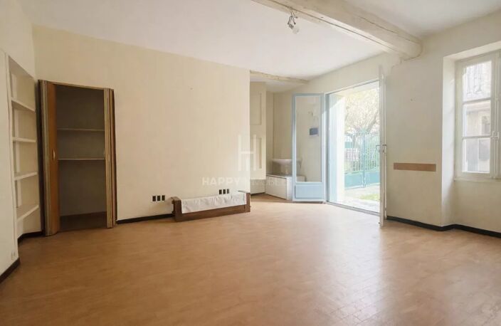 PLEIN CENTRE DE MAUSSANE LES ALPILLES — photo 4