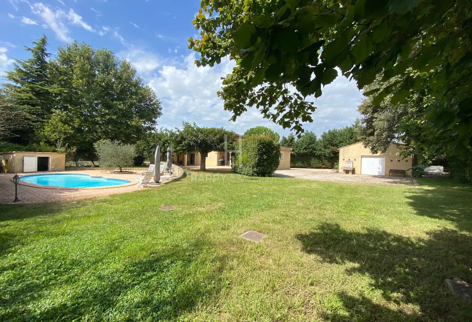 Propriété moderne — photo 1