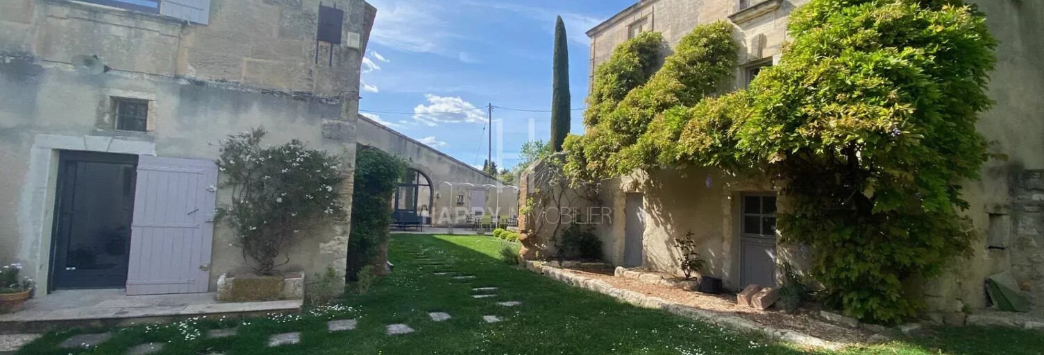 Maison 8 Pièces 300 m² à vendre à Mouriès (13890)