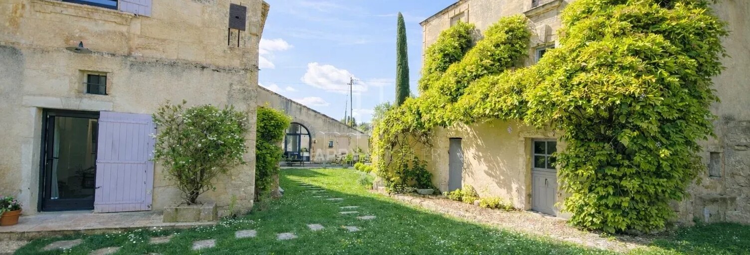 Maison 8 Pièces 300 m² à vendre à Mouriès (13890)