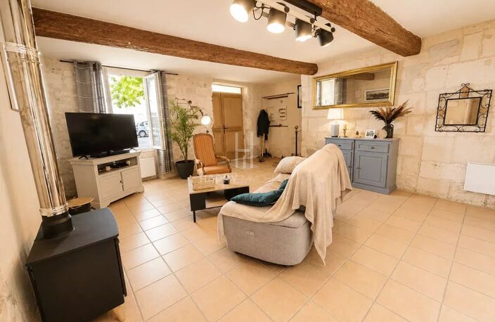 Maison de village alliant charme et potentiel — photo 2