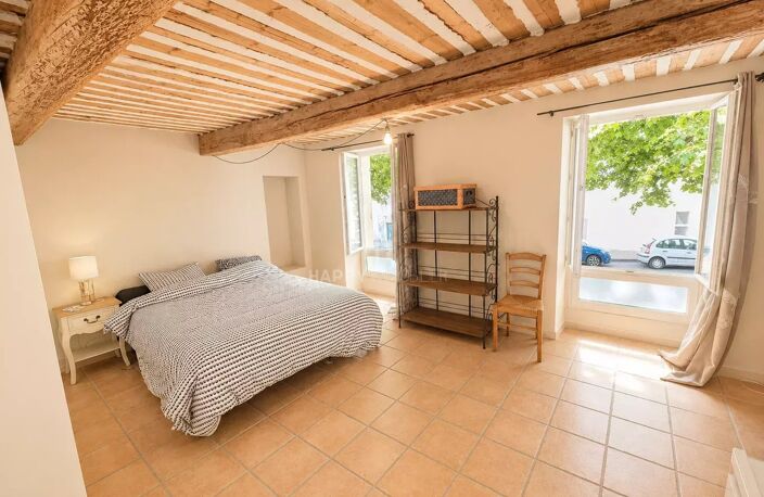 Maison de village alliant charme et potentiel — photo 4
