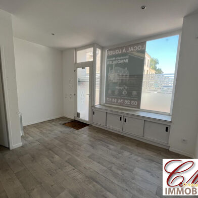 Commerce 2 pièces 499 €