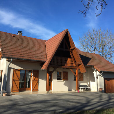 Maison 7 pièces 1335 €