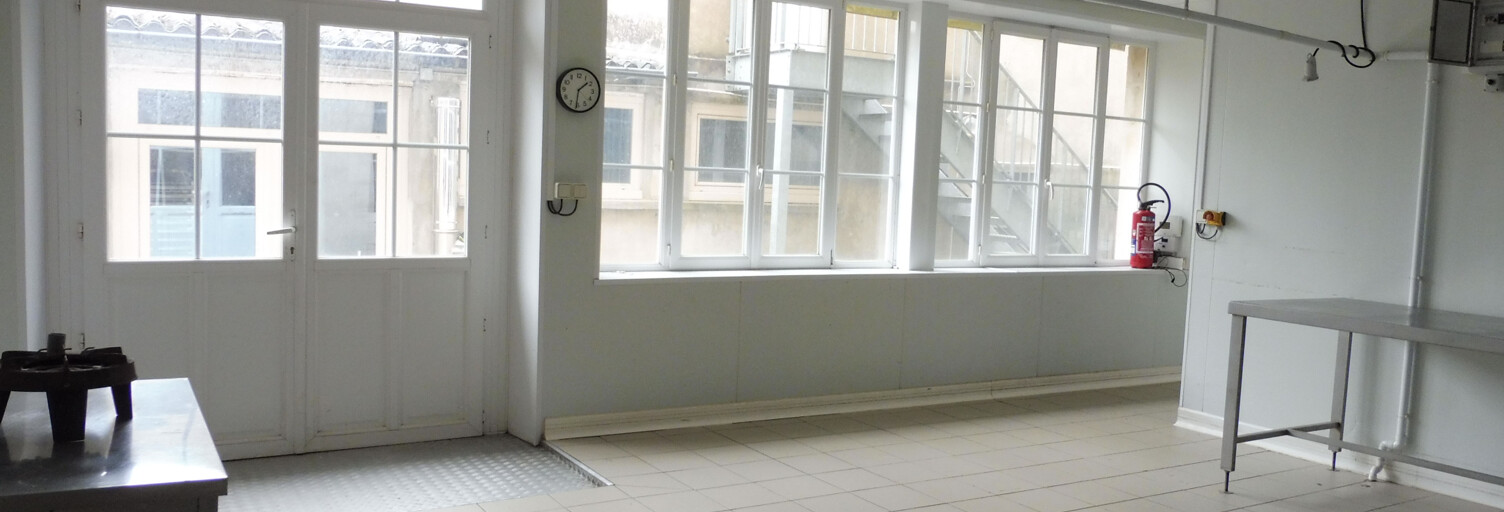 Commerce  90 m² à louer à Chantonnay (85110)