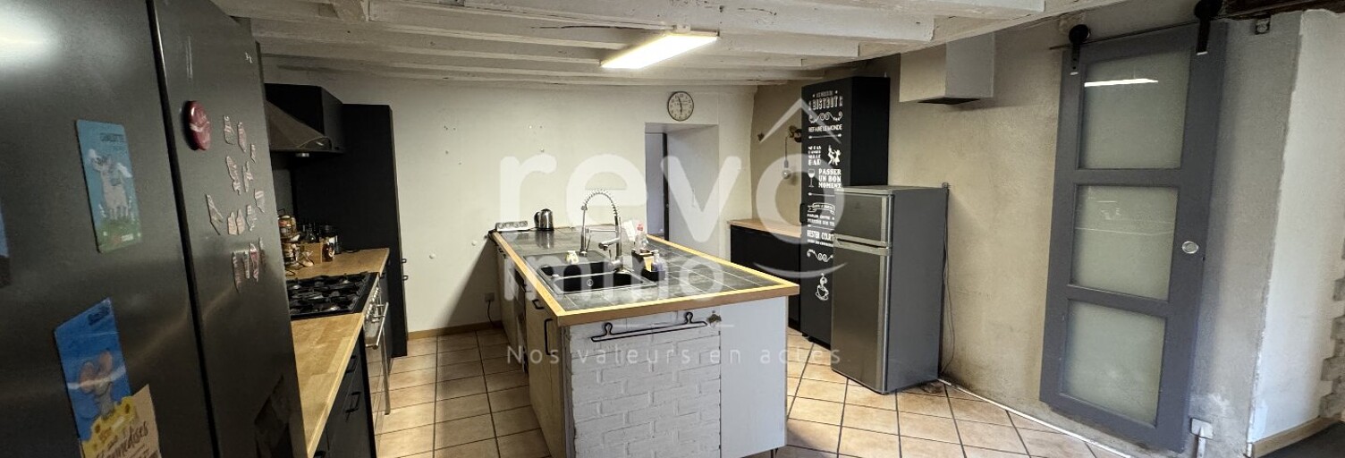 Maison 9 Pièces 190 m² à vendre à Bazouges Cré sur Loir (72200)