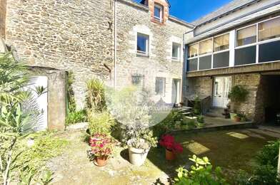 Maison 8 pièces 384800 €