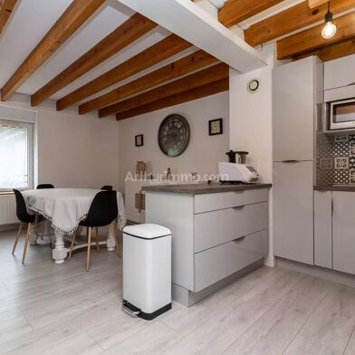 Appartement 3 pièces 156000 €