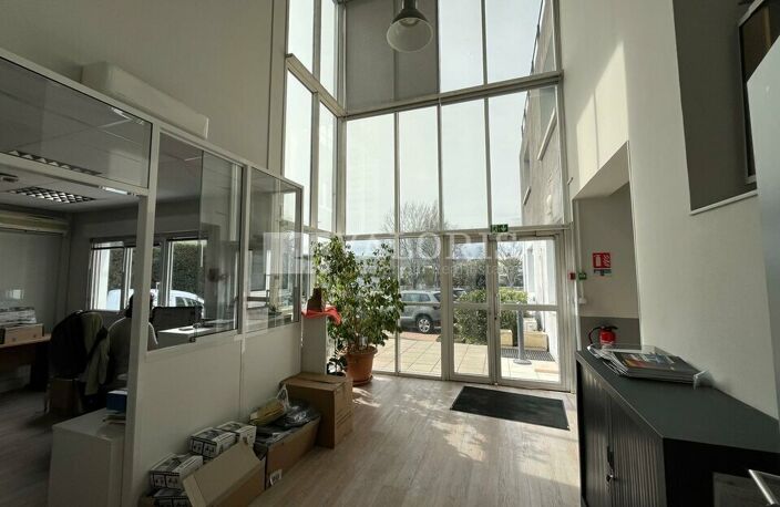 BUREAUX à LOUER — photo 4