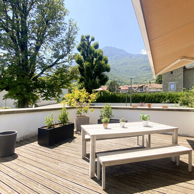 Appartement 4 pièces 449000 €