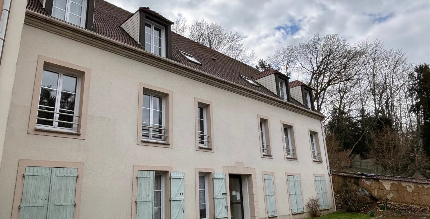 A VENDRE  - Appartement de 2 pièces,  NOGENT LE ROI — photo 1