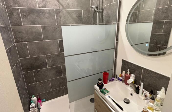 A VENDRE  - Appartement de 2 pièces,  NOGENT LE ROI — photo 4