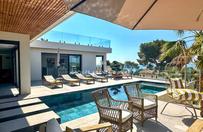 À VENDRE VILLA CONTEMPORAINE DE 350M² 8 PIÈCES AVEC VUE MER, À PIED DES PLAGES ET DES COMMERCES DES ISSAMBRES — photo du bien