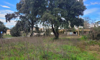 Terrain  919 m² à vendre à Saint-Quentin-la-Poterie (30700)