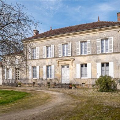 Maison 8 pièces 348150 €