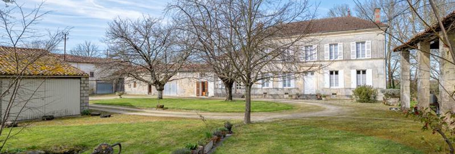 Maison 8 Pièces 129 m² à vendre à Matha (17160)