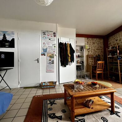 Appartement 1 pièces 379 €