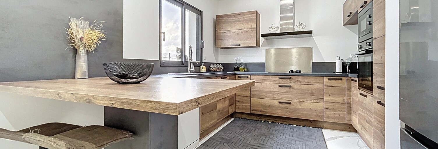 Maison 5 Pièces 140 m² à vendre à Corneilhan (34490)