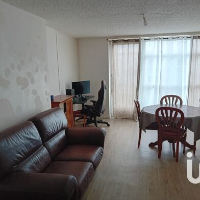 Appartement 4 pièces 69900 €