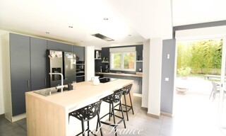 Maison 8 Pièces 243 m² à vendre à Verneuil-sur-Seine (78480)