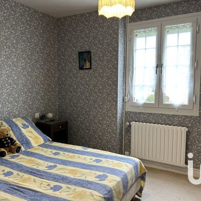 Maison 7 pièces 323200 €