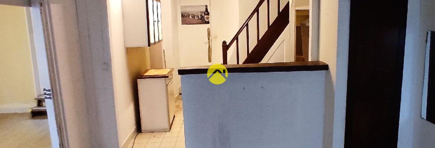 Maison 8 Pièces 95 m² à vendre à Bourbon-l'Archambault (03160)