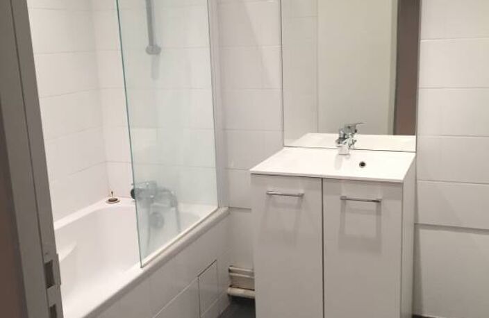 SAINT-ETIENNE,CENTRE VILLE GRAND APPARTEMENT — photo 4