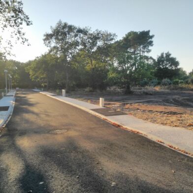 Terrain  180000 €