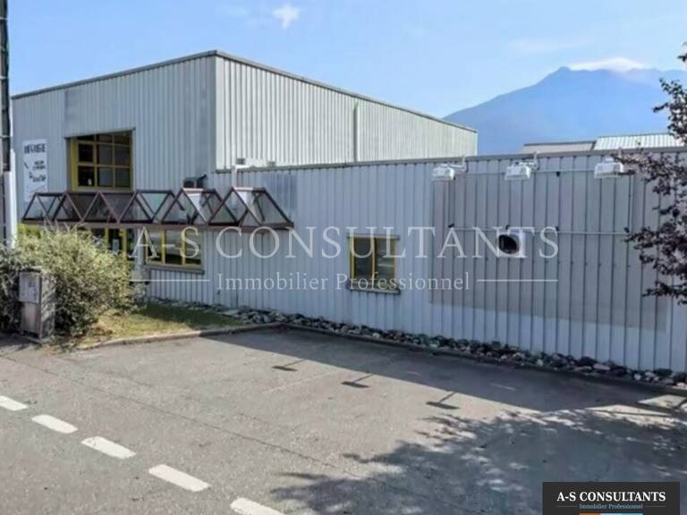 LOCAL PRO-COMMERCIAL + DEPÔT A LOUER — photo 1
