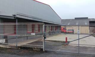 Local industriel  1260 m² à louer à Rodez (12000)