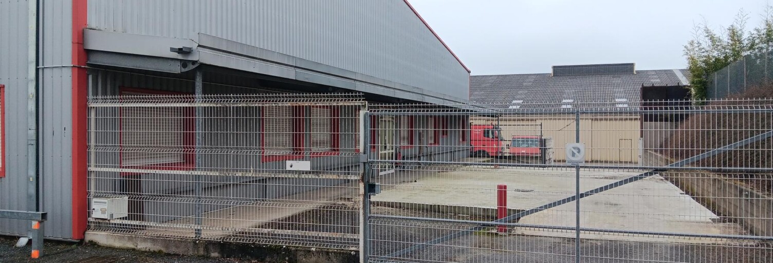 Local industriel  1260 m² à louer à Rodez (12000)