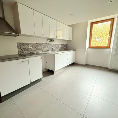 Appartement 5 pièces 185000 €