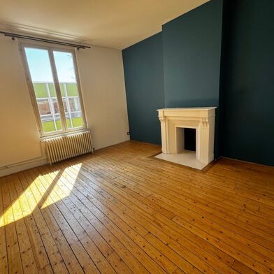 Appartement 3 pièces 890 €