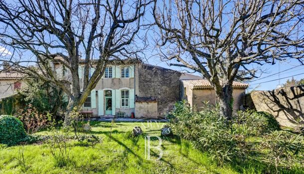 H&ocirc;tel particulier 12 pièces  à vendre Rians 83560