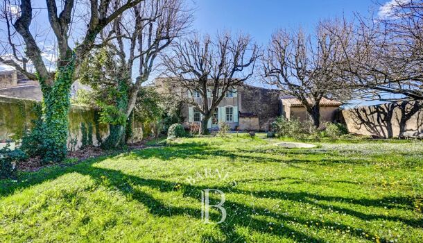 H&ocirc;tel particulier 12 pièces  à vendre Rians 83560