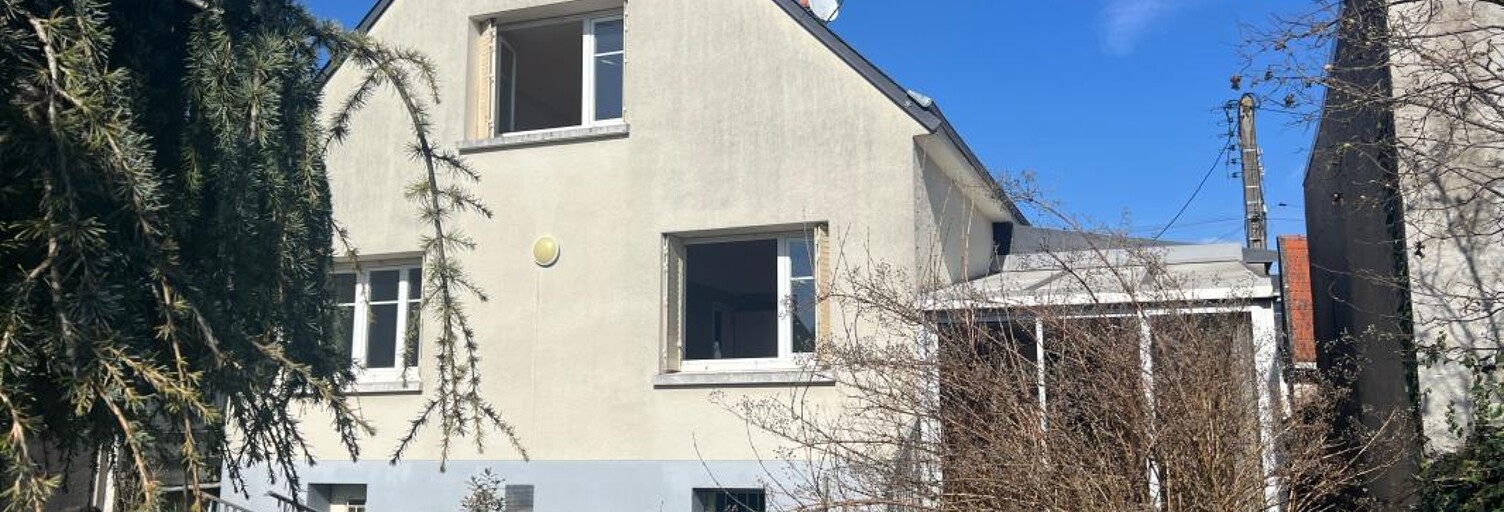Maison 5 Pièces 140 m² à vendre à Saint-Jean-de-la-Ruelle (45140)