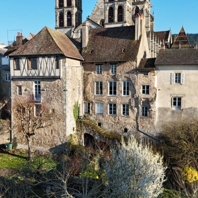 Maison 13 pièces 320000 €